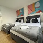 Two Bedroom Apartment Edgware Road