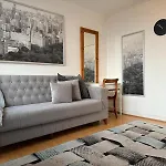 Two Bedroom Apartment Edgware Road