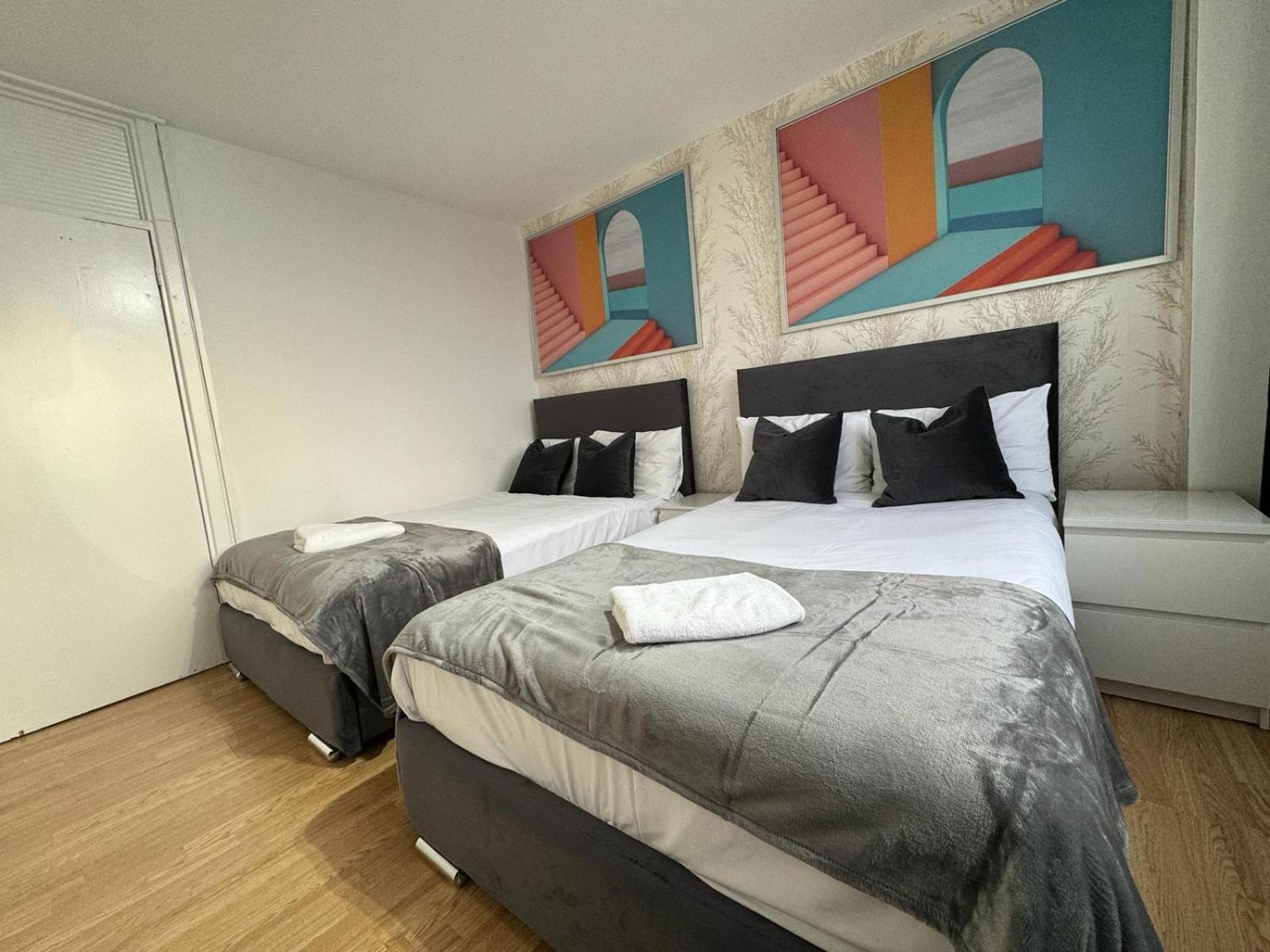 Two Bedroom Edgware Road Londra